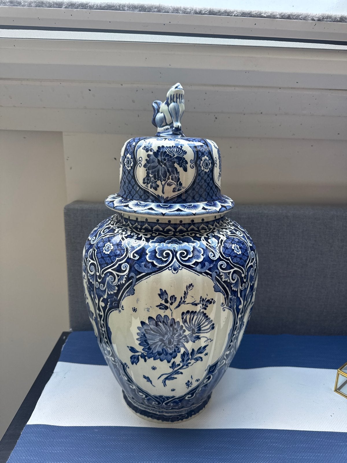 Antieke Chinese vaas van Boch met deksel, Antiek en Kunst, Ophalen of Verzenden