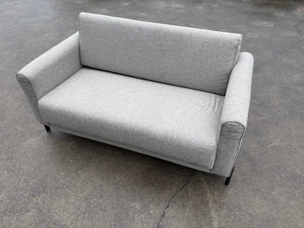 Grijs ikea 2 zits bankje, Huis en Inrichting, Banken | Bankstellen, Ophalen, 150 tot 200 cm, Tweepersoons, 75 tot 100 cm