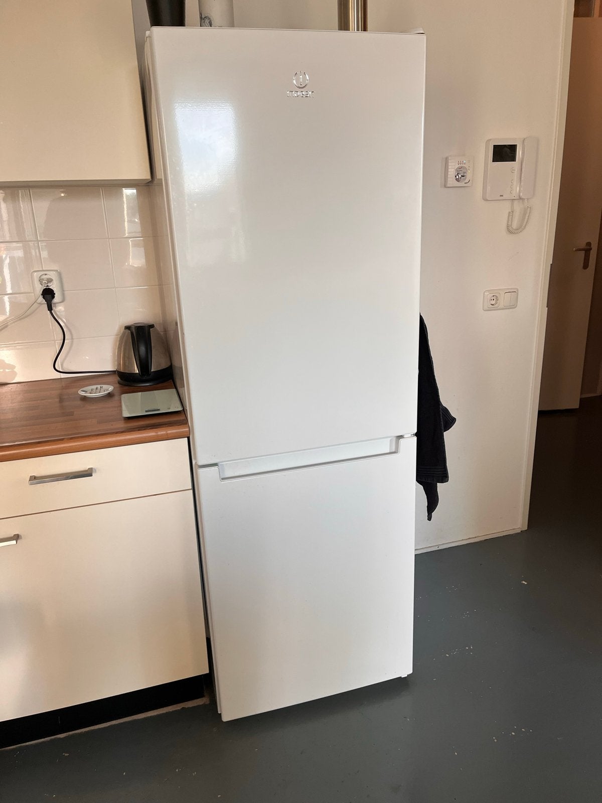 Indesit Koelkast met vriesvak - Goede staat, Ophalen, Met vriesvak