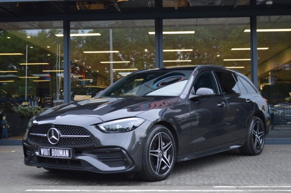 Mercedes-Benz C-Klasse Estate 300 e AMG Led Panorama Camera, Auto's, Automaat, Achterwielaandrijving, 4 cilinders, 167 km/l