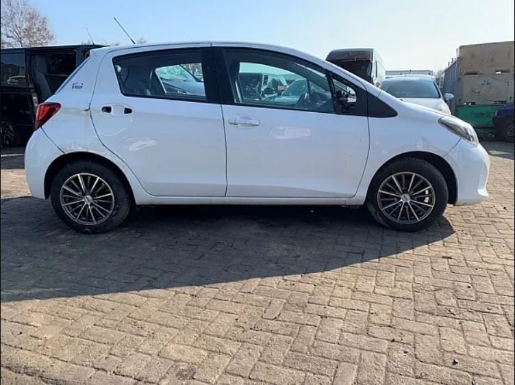 Toyota Yaris onderdelen, Auto-onderdelen, Carrosserie en Plaatwerk, Ophalen of Verzenden, Achter, Toyota, Deur