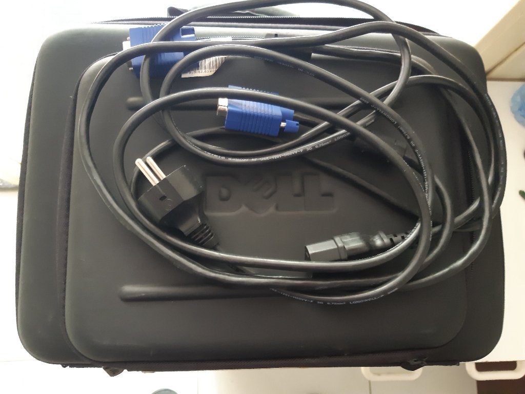beamer DELL en projectiescherm DA-LITE, Audio, Tv en Foto, Beamers, Ophalen, Overige technologieën, DELL  &  DA-LITE, Zo goed als nieuw