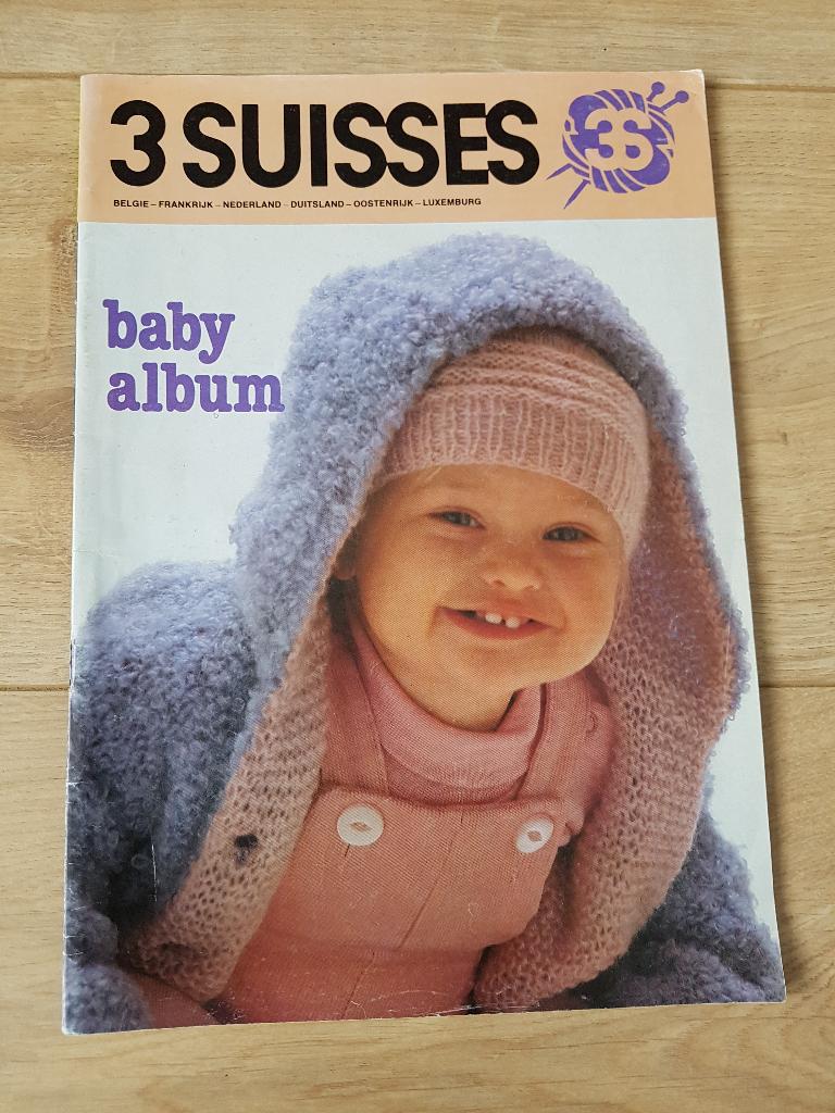 Vintage. 3 Suisses. Babyalbum., Ophalen of Verzenden, Gebruikt, Breien, Patroon of Boek