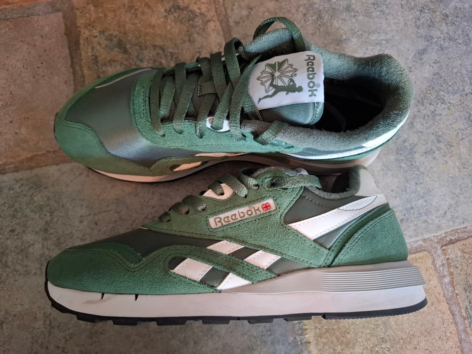 groene reeboks, nieuw, maat 40.5, Kleding | Dames, Nieuw, Ophalen of Verzenden, Groen, Sneakers of Gympen