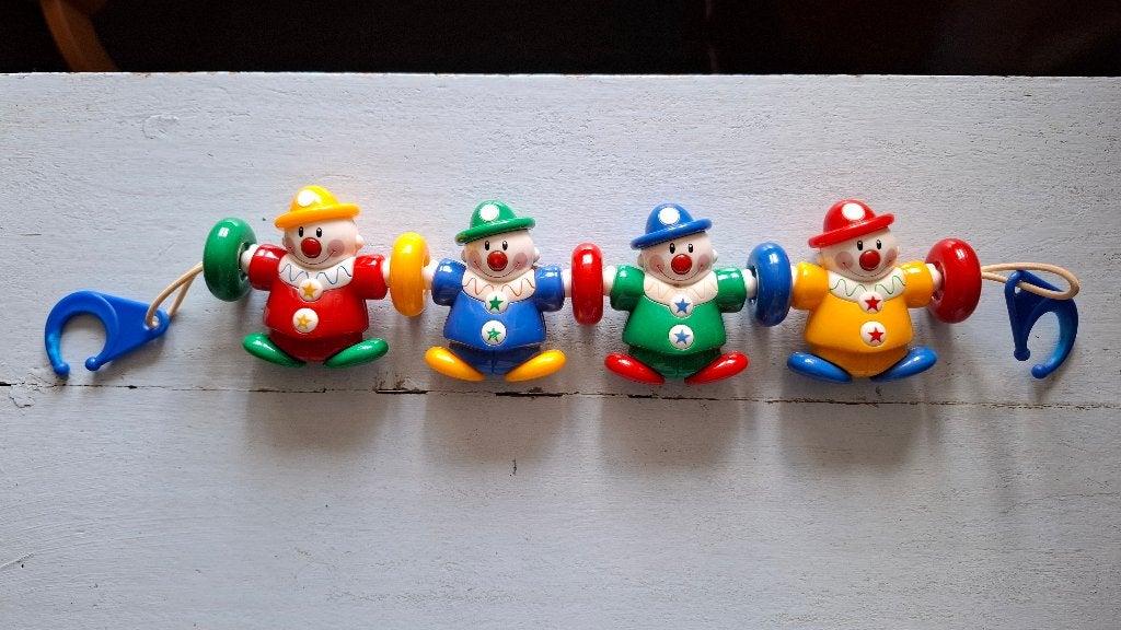 Veelkleurige kinderwagenhanger. Clowntjes. 10,00, Ophalen of Verzenden, Gebruikt, Overige typen