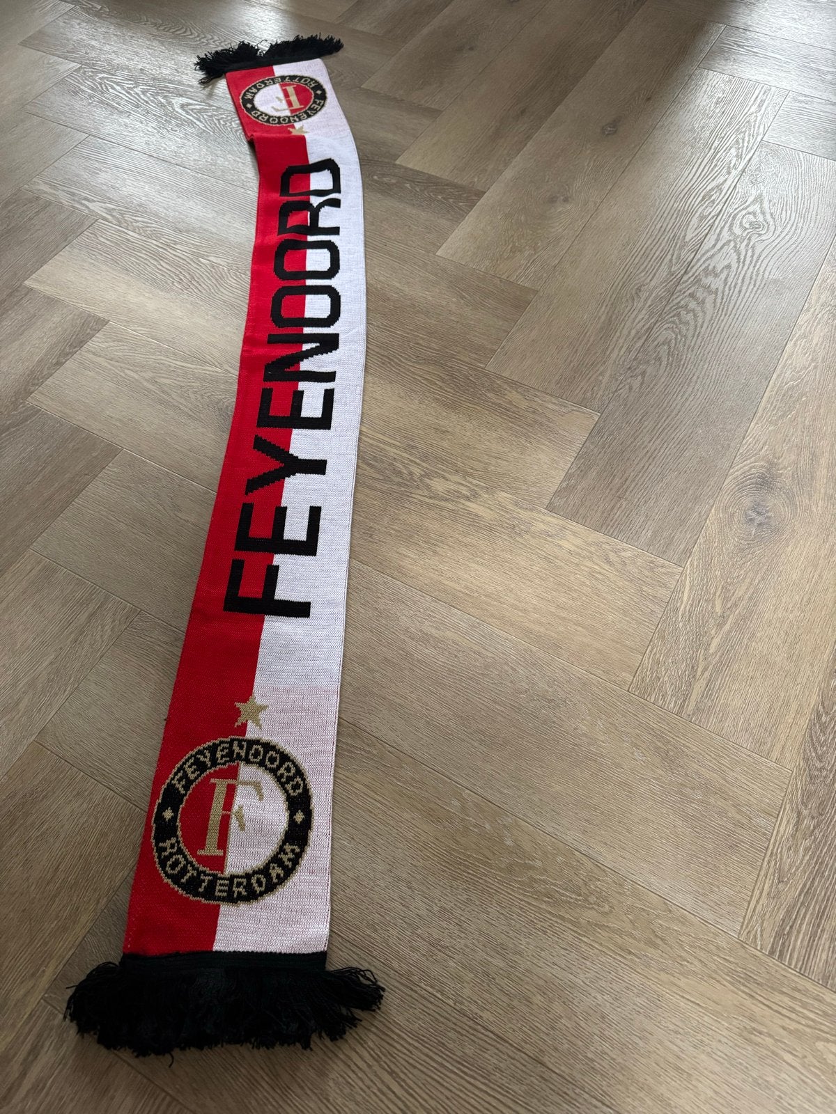 Feyenoord Sjaal - Rood/Wit met Logo **NiEUW**, Ophalen of Verzenden, Zo goed als nieuw, Overige maten, Sjaal