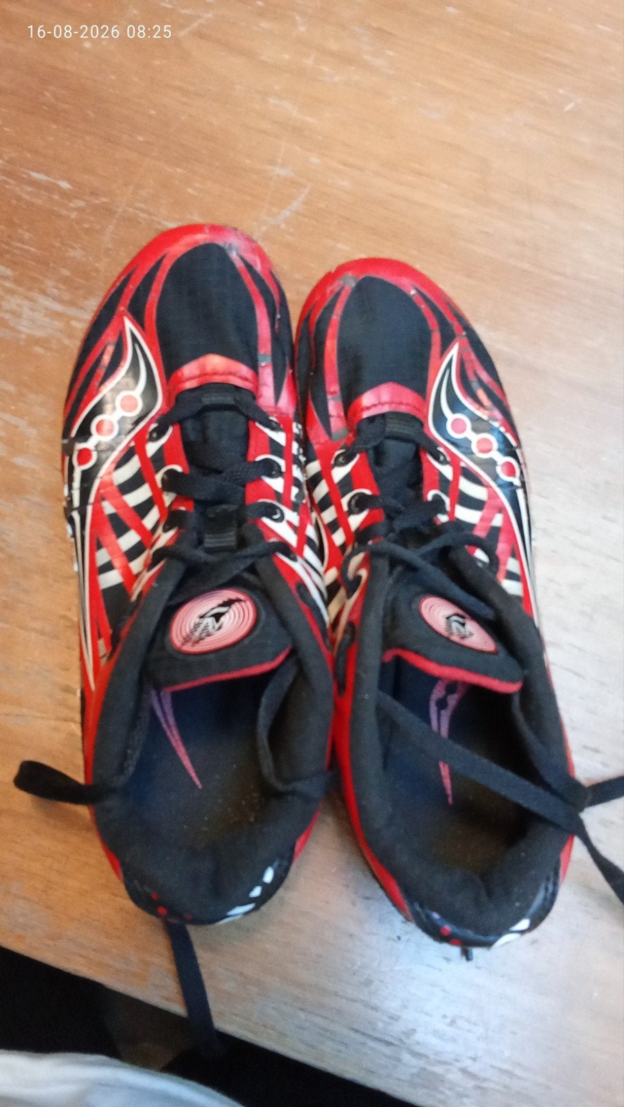 sacouony velocity allround spikes Atletiek maat 37.5, Gebruikt, Spikes, Hardlopen, Saucony