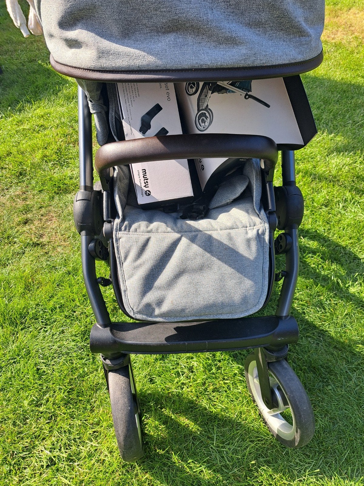Mutsy Evo2 compleet met Maxi-Cosi adapters en regenhoes, Ophalen, Zo goed als nieuw, Overige merken, Regenhoes