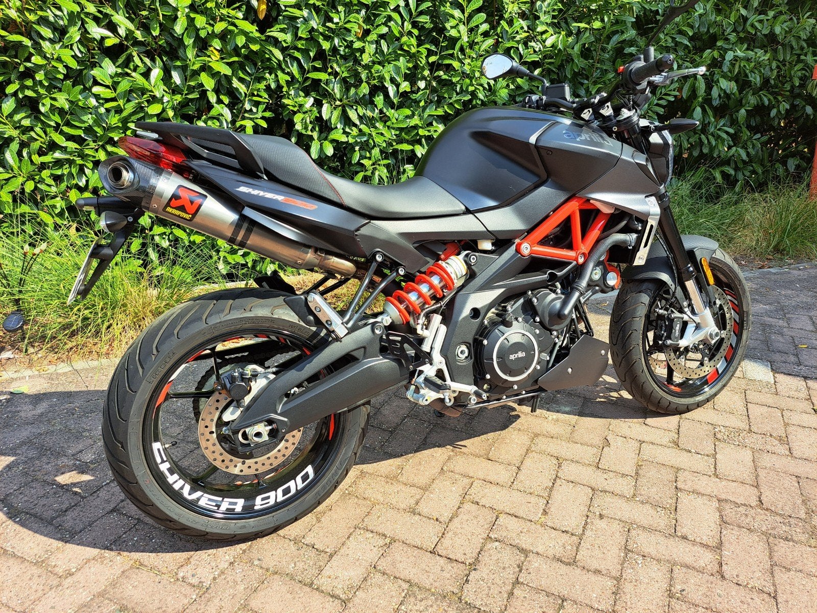 aprilia shiver 900 2021 als nieuw 1541 km gelopen, Fietsen en Brommers, Brommers | Derbi, Ophalen of Verzenden, Zo goed als nieuw