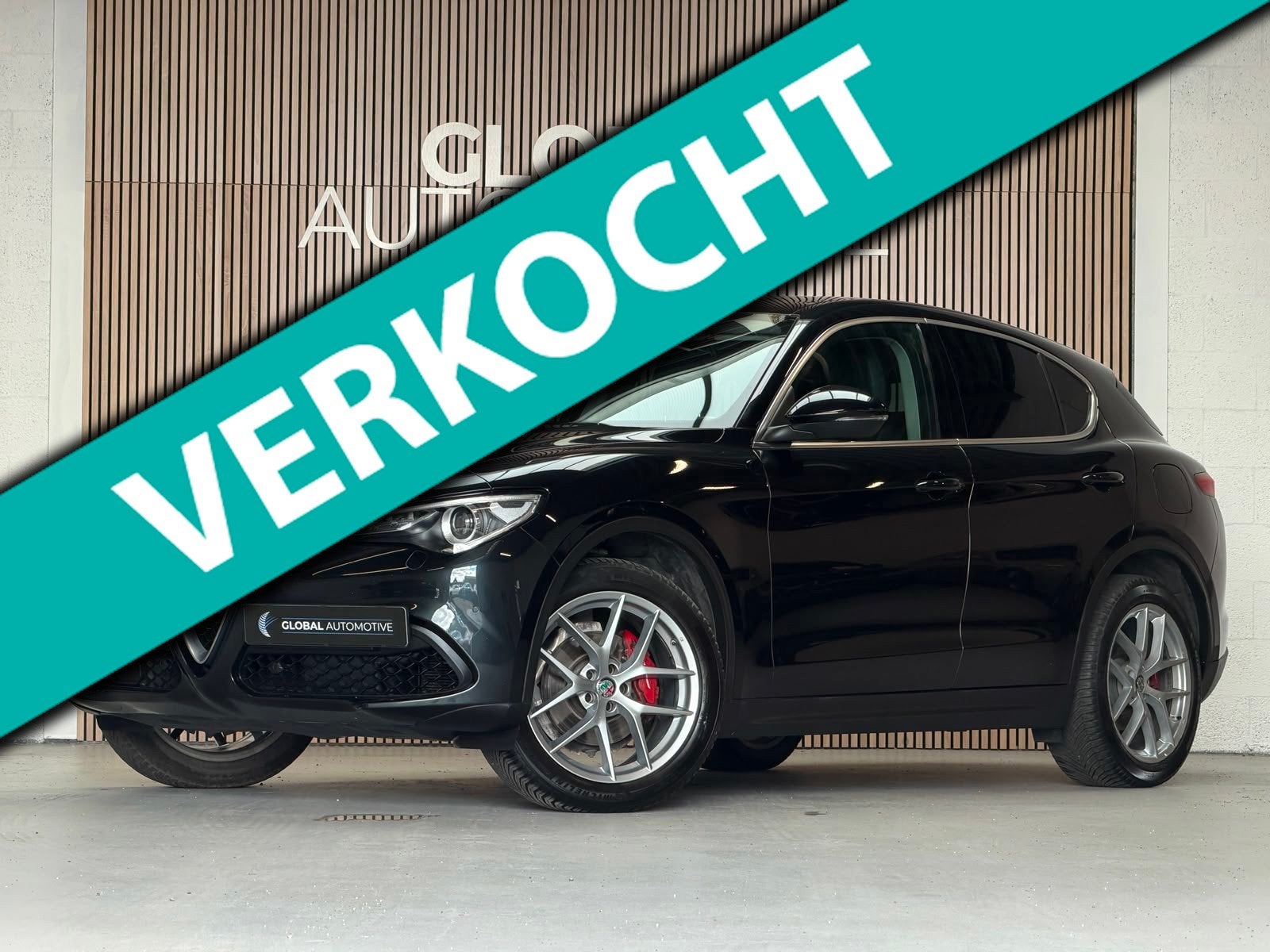 Alfa Romeo Stelvio 2.0 T AWD Super - FIRST EDITION - 280 PK, Auto's, Alfa Romeo, Automaat, Zwart, 4 cilinders, Zwart
