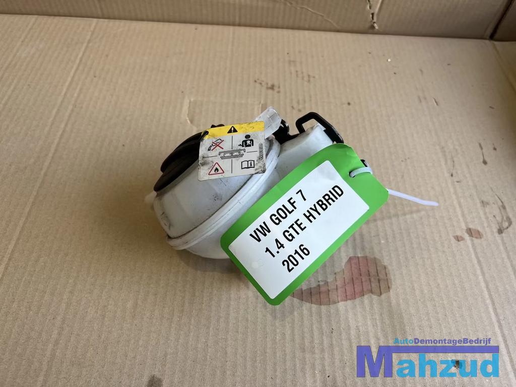 VW GOLF 7 1.4 GTE Koelvloeistof reservoir tank 2012-2019, Auto-onderdelen, Gebruikt, Volkswagen, Volkswagen AG, Berliner Ring 2
38440  Wolfsburg, DE