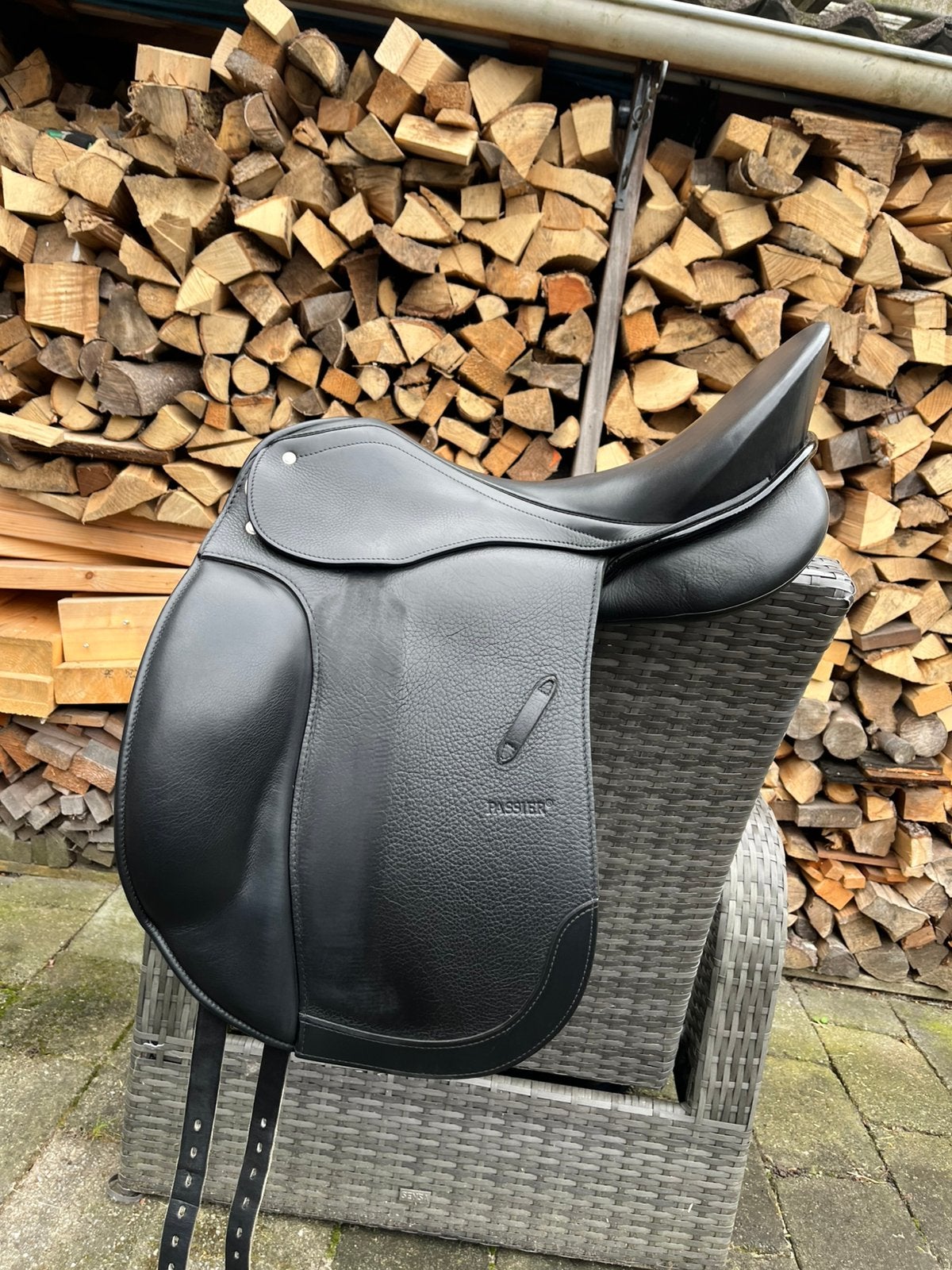 Passier corona || 17,5 inch dressuurzadel, Dieren en Toebehoren, Ophalen, L (17.5 inch), Passier, Dressuur