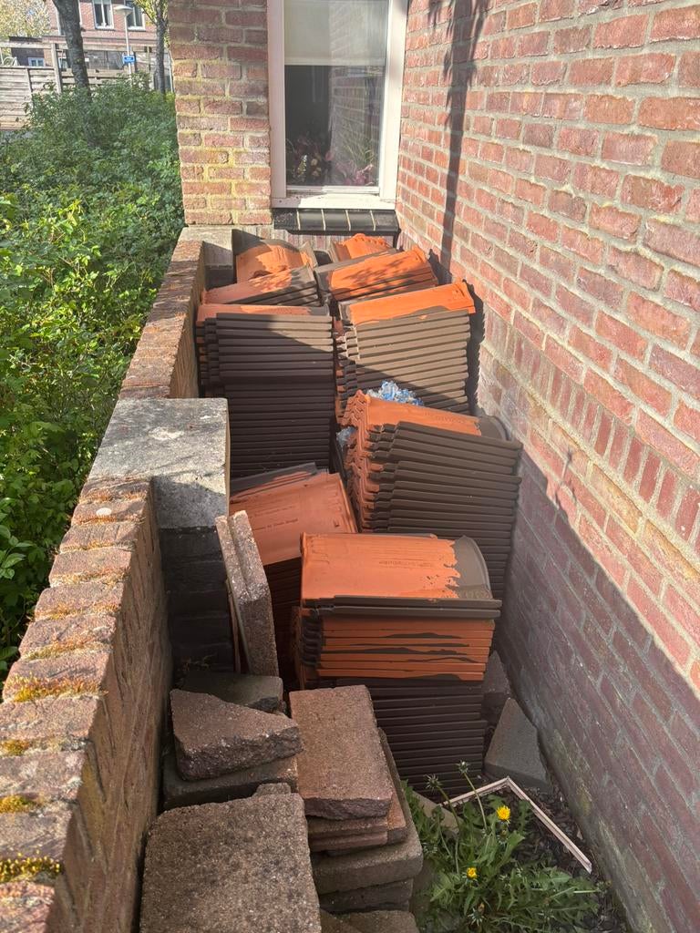 Dakpannen gratis af te halen!, Ophalen, Steen of Klei, Zo goed als nieuw, 15 m² of meer