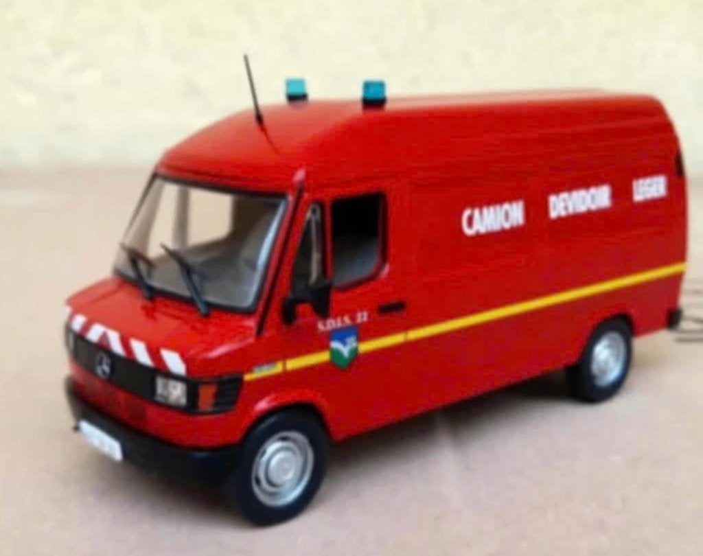 Mercedes Benz L 3080 CDL brandweer haspel schaal 1/43 # 13, Verzenden, Nieuw, Bus of Vrachtwagen, Overige merken