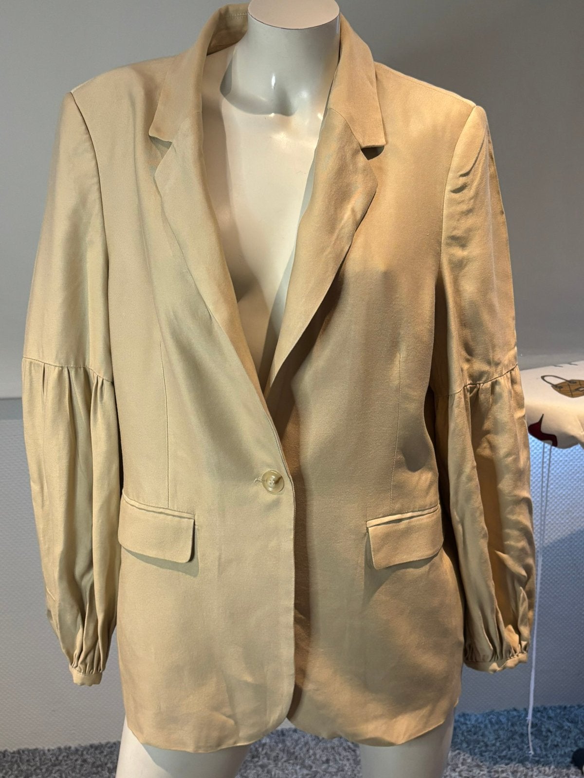 Claudia strater beige jasje met aparte mouwen maat 42, ., Beige, Maat 42/44 (L), Ophalen of Verzenden