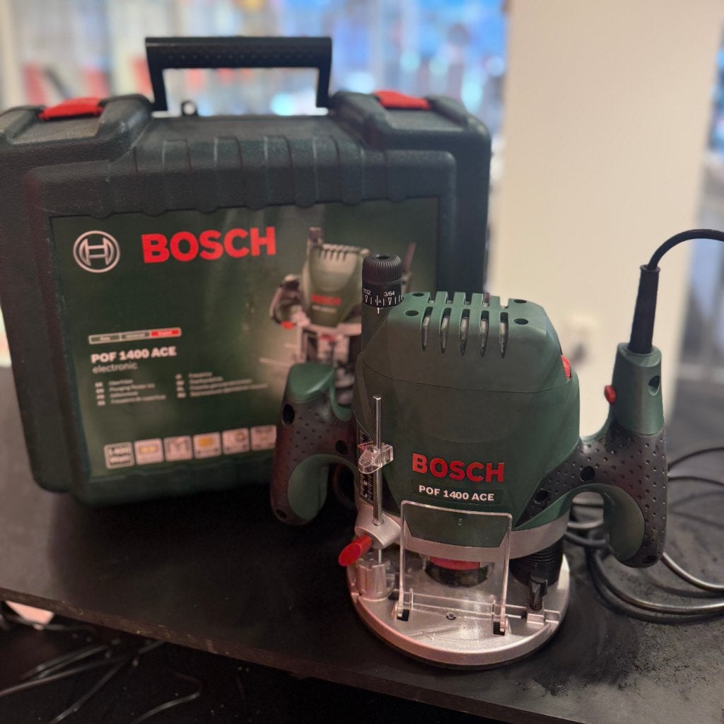Bosch POF 1400 Ace Bovenfreesmachine - Garantie, Bosch, Zo goed als nieuw, Support@bosch.com, Robert Bosch GmbH
Robert-Bosch-Platz 1
70839 Gerlingen-SchillerhÃ¶he
Germany