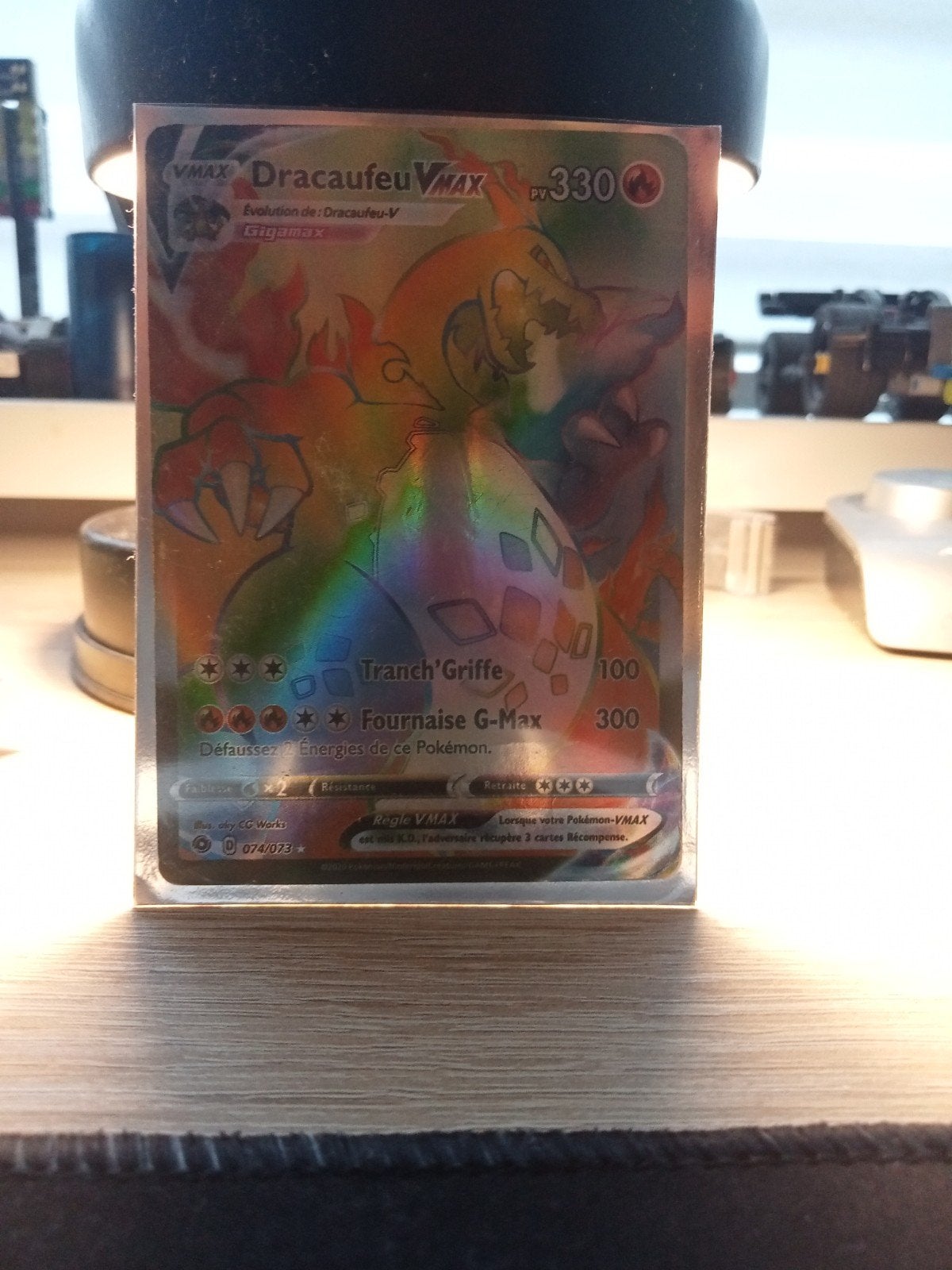 Super zeldzaame rainbow vmax pokemon kaart, Ophalen of Verzenden