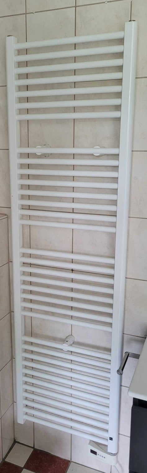 Elektrische badkamer verwarming/ radiator, Doe-het-zelf en Verbouw, Verwarming en Radiatoren, Ophalen, Gebruikt, Radiator, Minder dan 60 cm