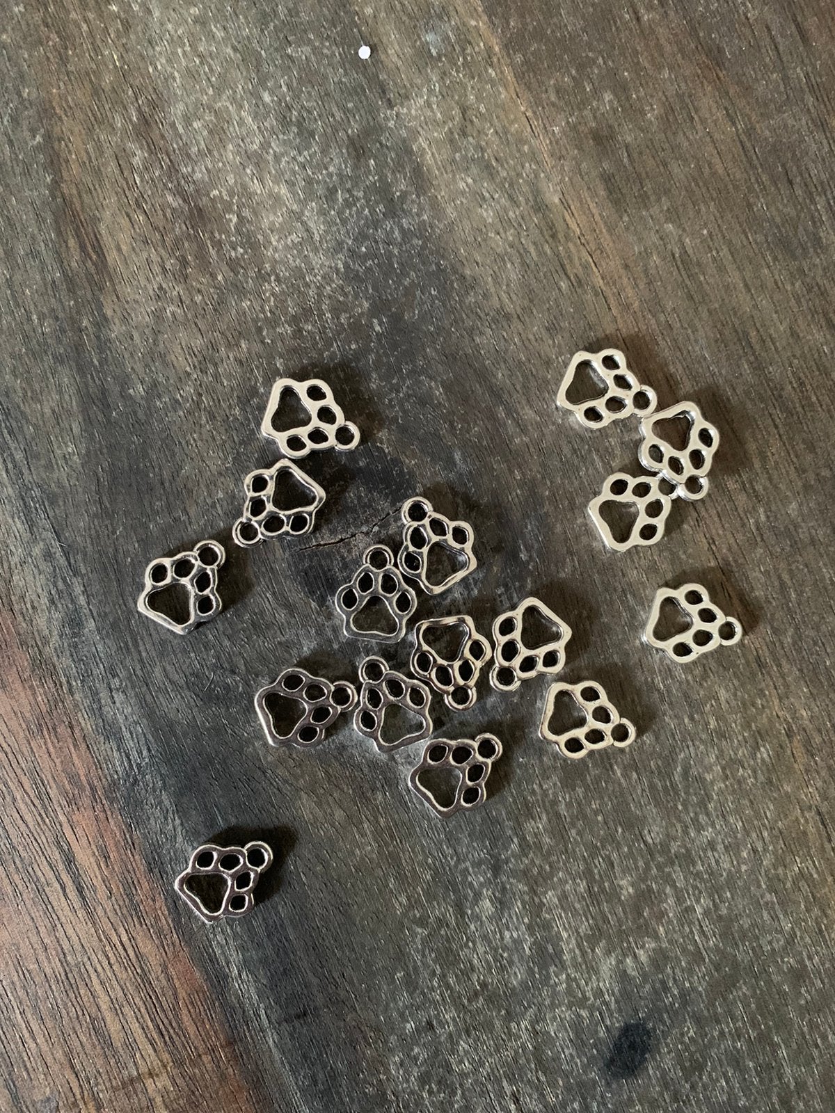 Zilverkleurige bedels honden/katten pootjes, Overige merken, Overige materialen, Nieuw, Ophalen of Verzenden
