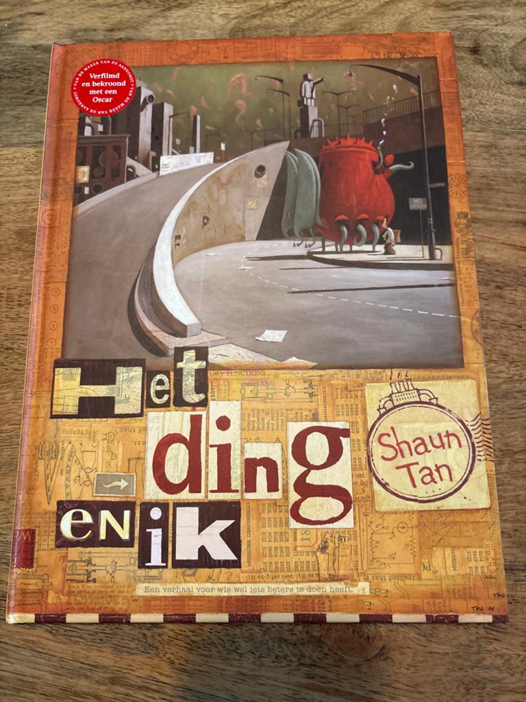 Het Ding en Ik - Shaun Tan (Prentenboek), Boeken, Ophalen of Verzenden, Zo goed als nieuw, Prentenboek