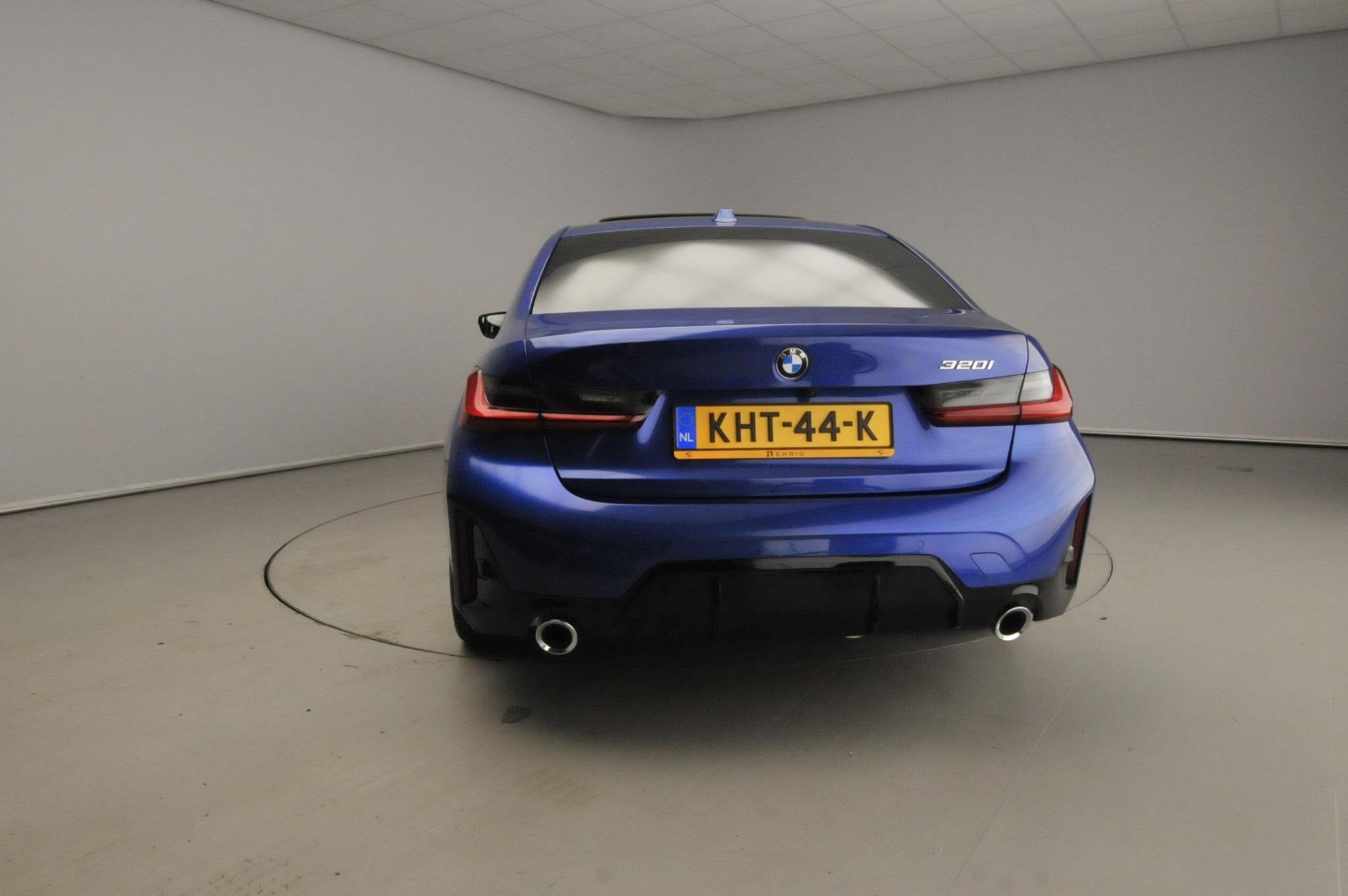 BMW 3 Serie Sedan 320i | M-Sportpakket | LED | Navigatie | S, Automaat, Gebruikt, 4 cilinders, Met garantie (alle)