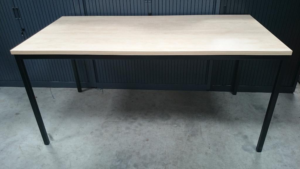 Kantine en conferentie tafels NIEUW