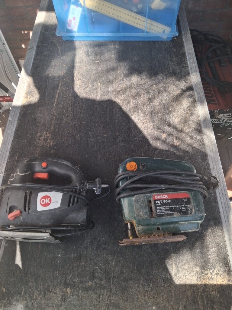 Bosch en OK decoupeerzagen, Doe-het-zelf en Verbouw, Gereedschap | Zaagmachines, Gebruikt, Decoupeerzaag, 30 tot 70 mm, Minder dan 600 watt