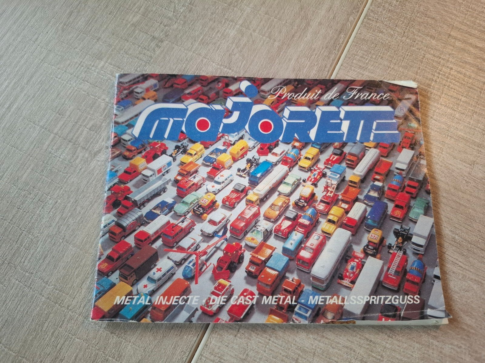 Majorette Folder - Metalen Miniatuurauto's, Ophalen of Verzenden, Gelezen, Folder