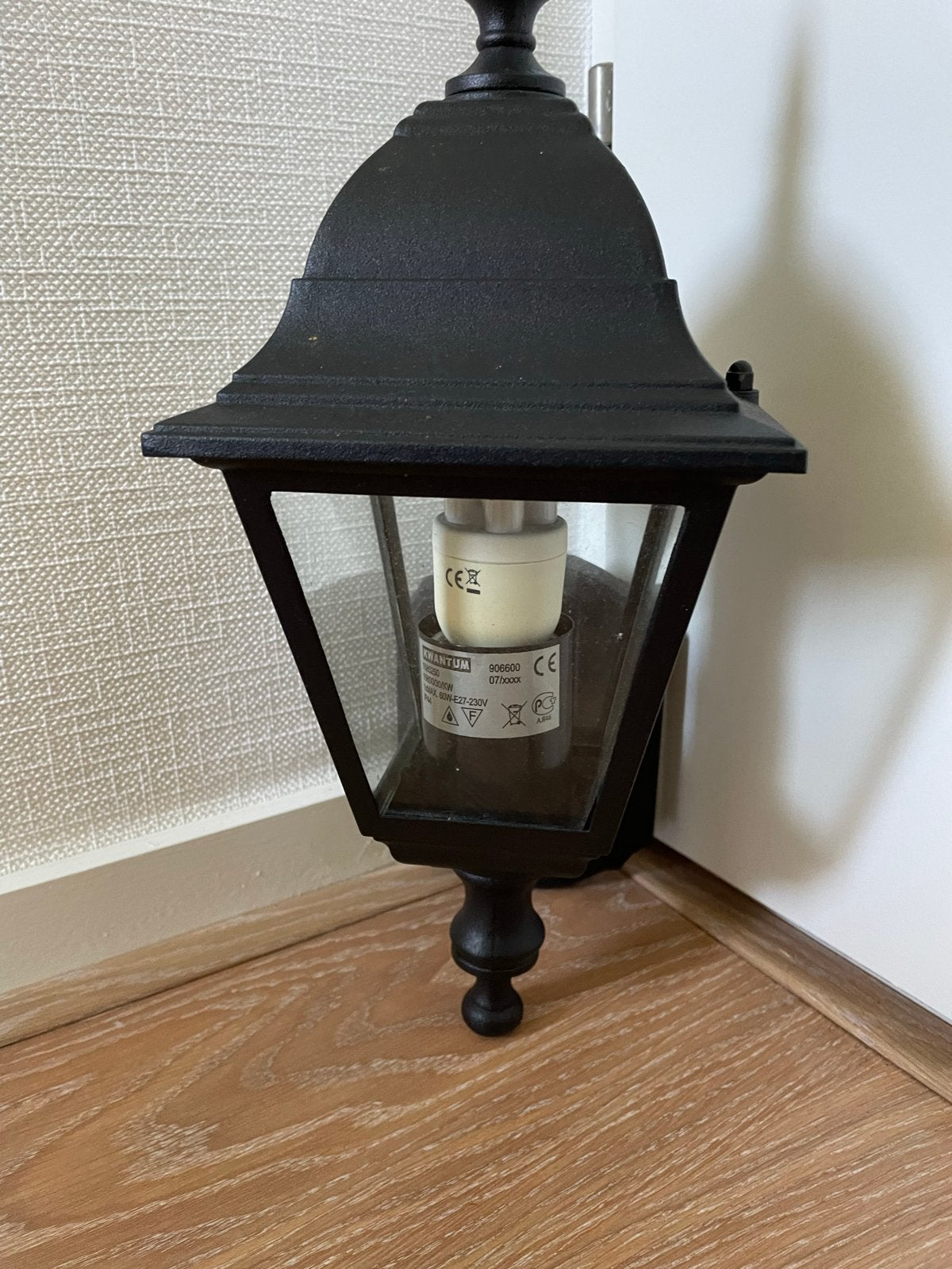 Zwarte buitenlamp in klassieke lantaarn uitvoering, Kunststof, Gebruikt, Minder dan 50 watt, Wandlamp