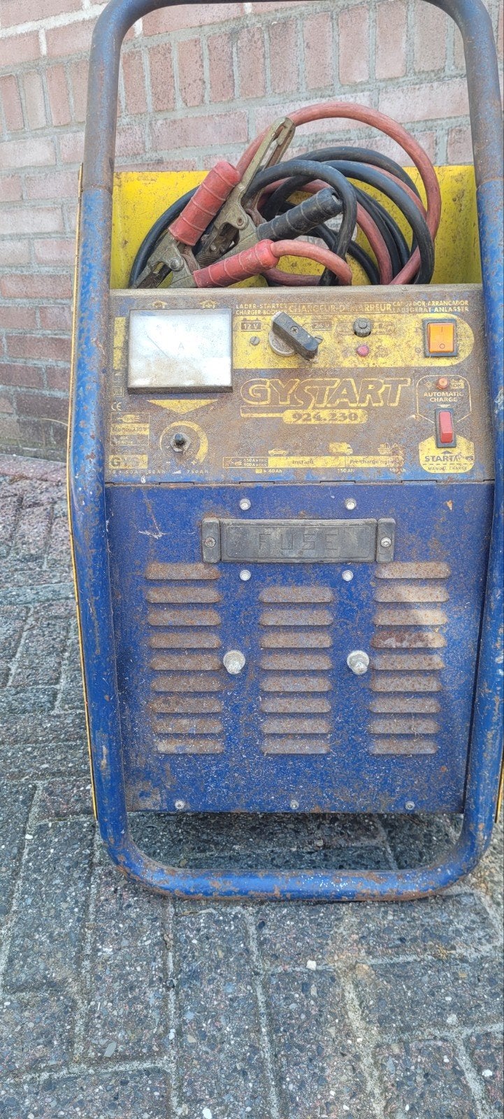 GYSTART Starthulp 12/24V - Professionele Acculader/Starter, Ophalen