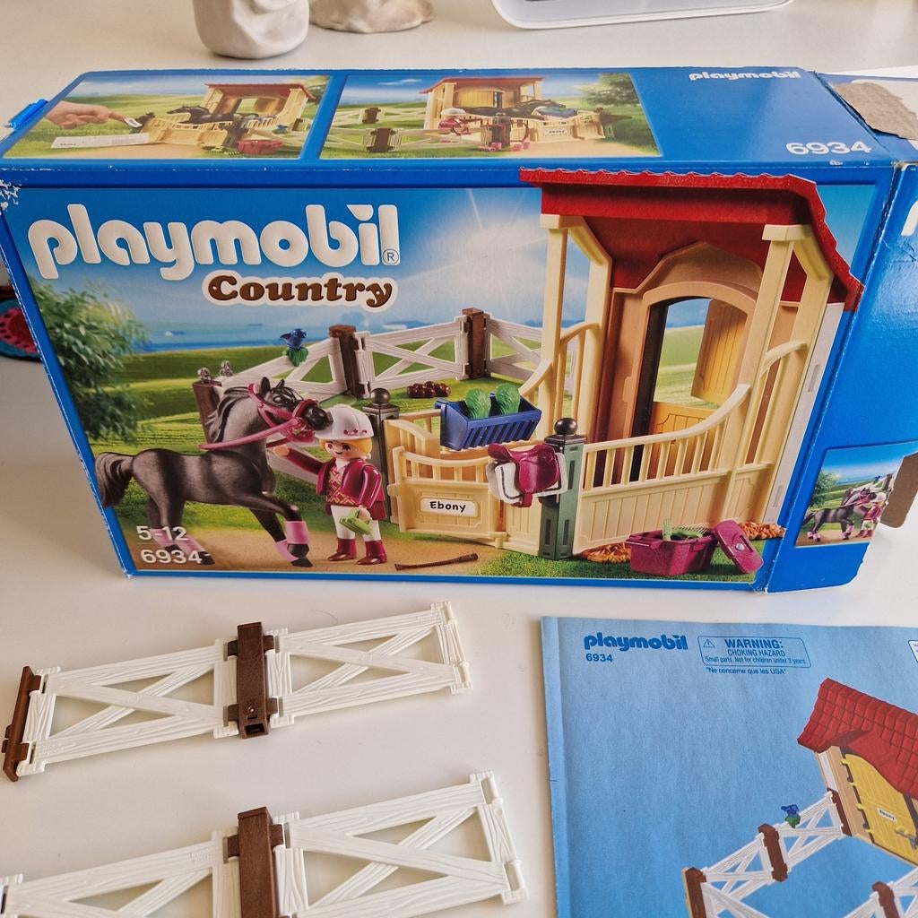 Playmobil Country Paardenstal met paard en ruiter (6934), Ophalen of Verzenden, Zo goed als nieuw, Complete set