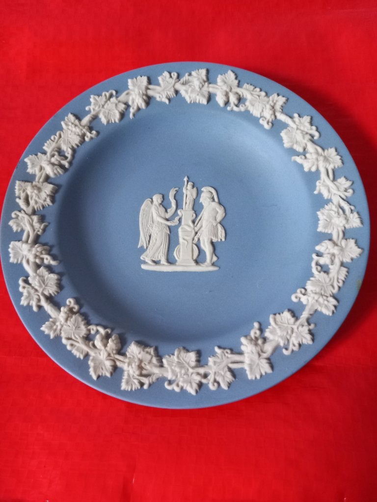 Schaaltje Wedgwood, Ophalen