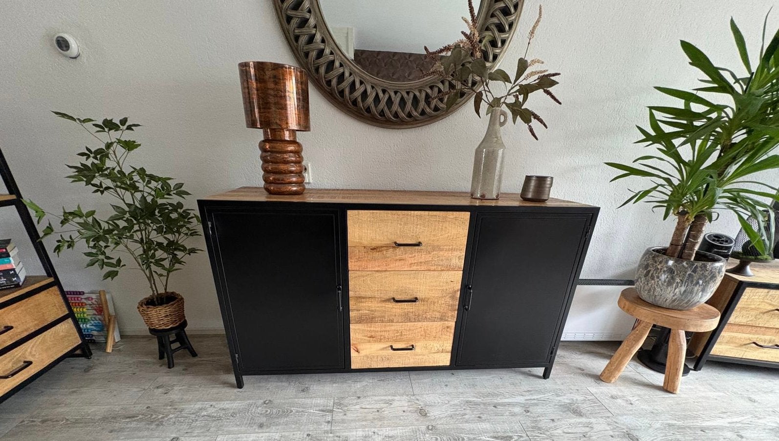 Dressoir, Ophalen, Zo goed als nieuw, 25 tot 50 cm, 150 tot 200 cm