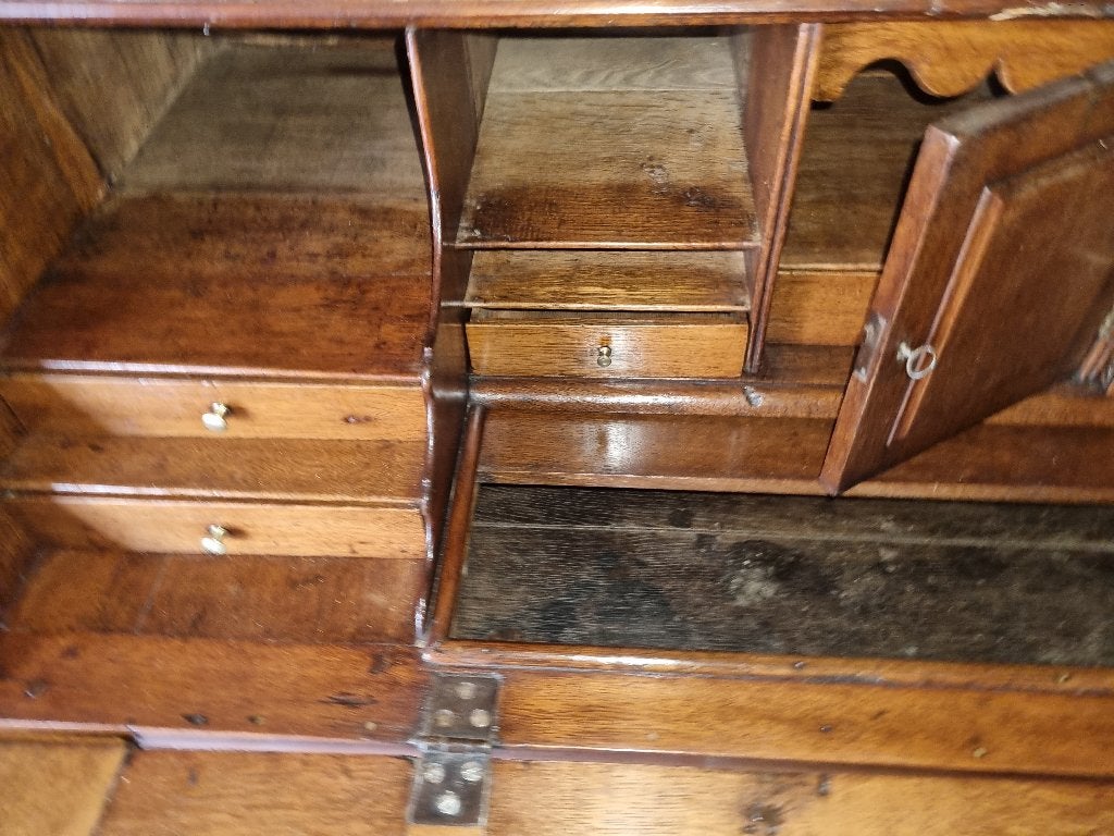 Prachtig Antiek  EikenTop Bureau Secretaire Buro   Anno 1720, Ophalen