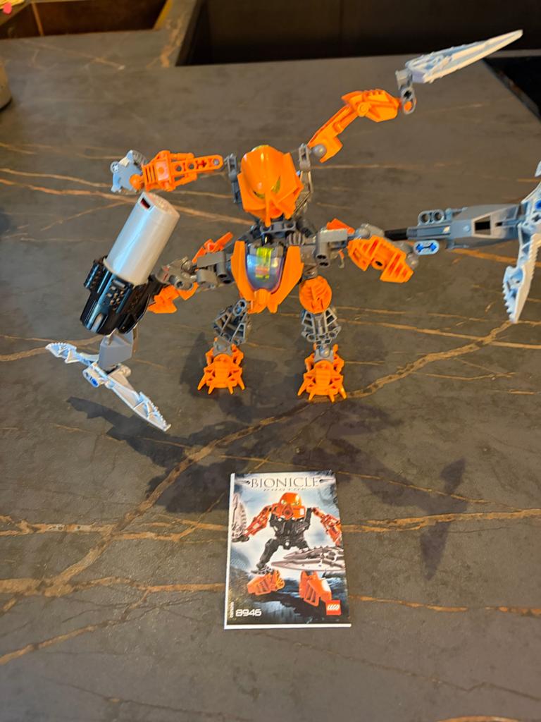 LEGO Bionicle – Photok (8946) + Toa Ignika (8697), Bionicle, Lego, Ophalen of Verzenden, Zo goed als nieuw
