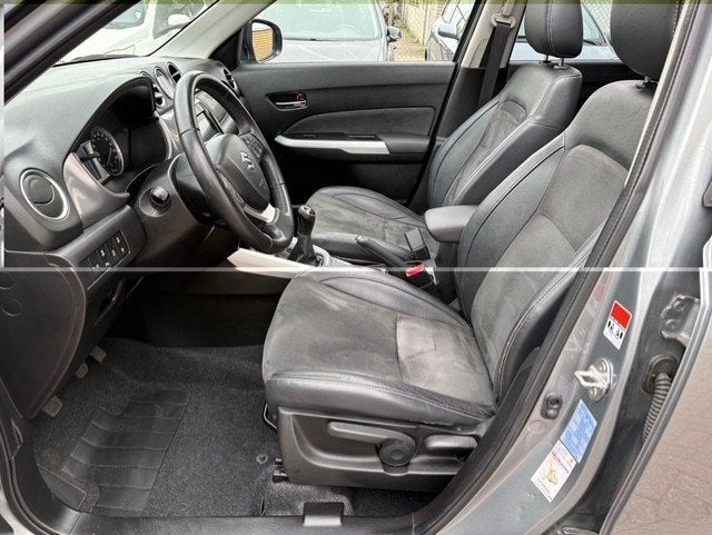Suzuki Vitara 1.6 High Executive AIRCO, Auto's, Voorwielaandrijving, 4 cilinders, 400 kg, Leder en Stof