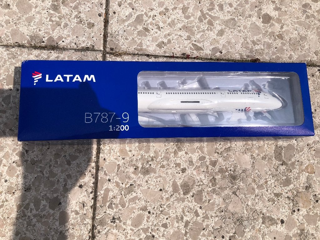 LATAM  Boeing 787-9, Overige merken, 1:144 tot 1:200, Nieuw, Ophalen of Verzenden