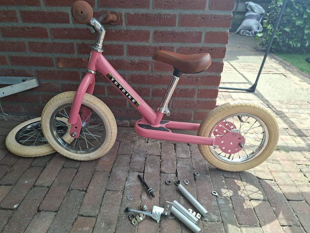 Trybike lichtroze, Ophalen, Zo goed als nieuw, 14 inch of minder, Trybike
