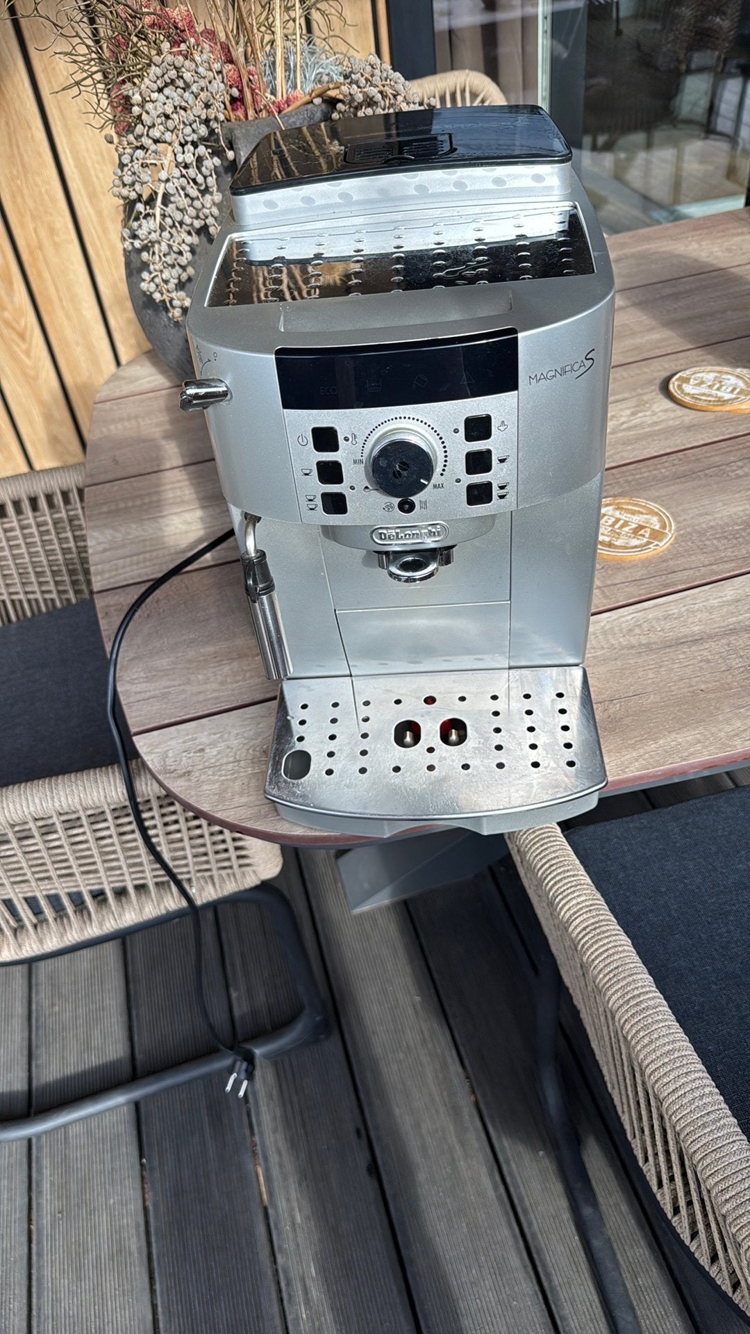 Koffieapparaat voor bonen merk Delonghi