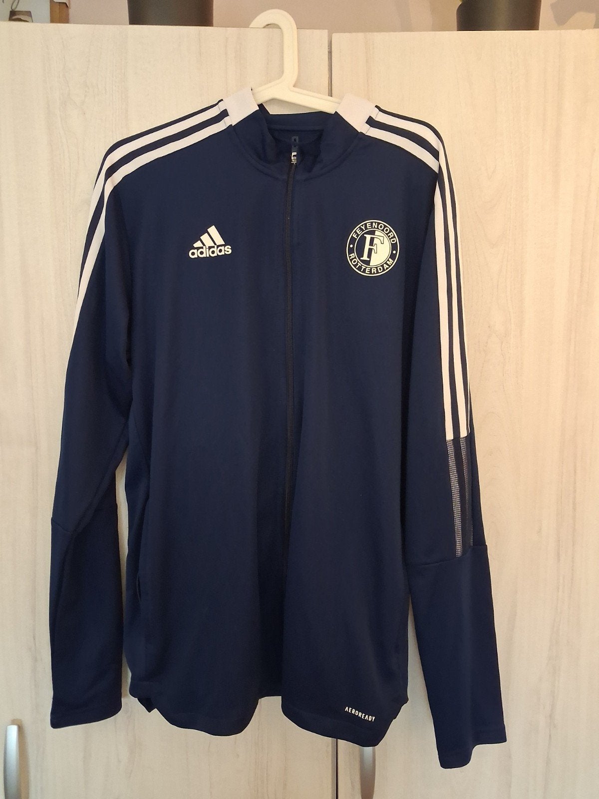 Adidas Feyenoord Trainingspak Maat L, Sport en Fitness, Voetbal, Ophalen of Verzenden