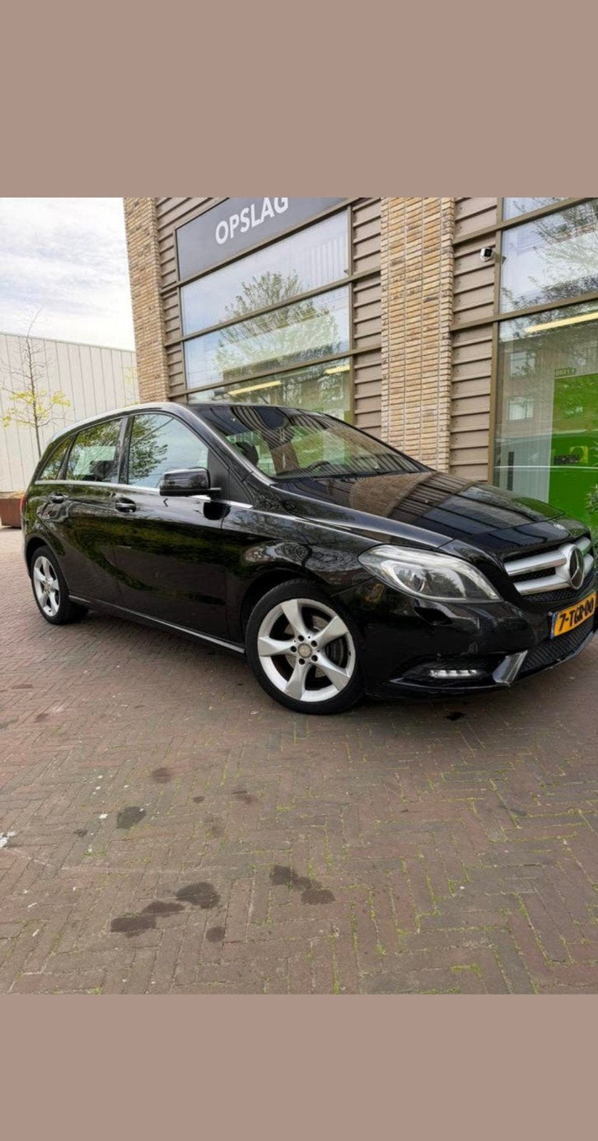Mercedes-Benz B-Klasse 1.6 B180 5DRS Zwart Automaat, 1325 kg, Zwart, 4 cilinders, Parkeerassistent