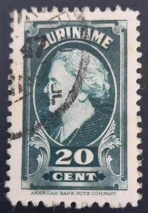 Suriname 1945 - nvph 231 - Wilhelmina, Ophalen of Verzenden, Gestempeld