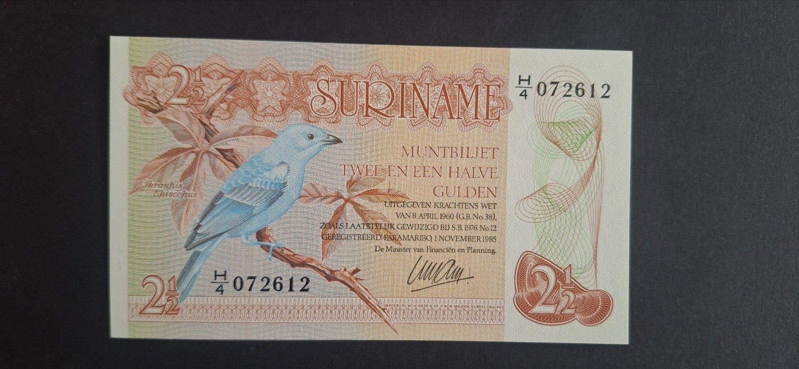 Suriname 2,5 gulden 1985 UNC, Postzegels en Munten, Bankbiljetten | Amerika, Ophalen of Verzenden, Zuid-Amerika