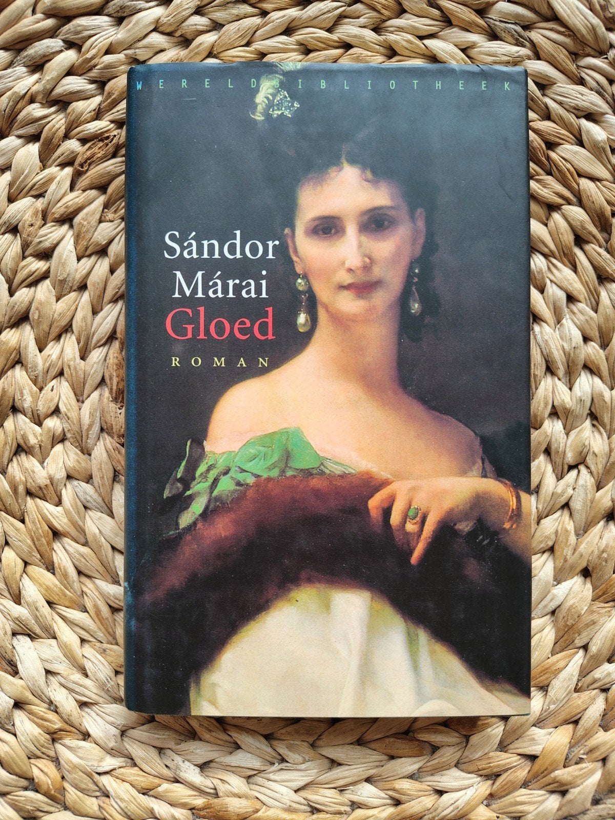 Sándor Márai - Gloed, Ophalen of Verzenden, Zo goed als nieuw