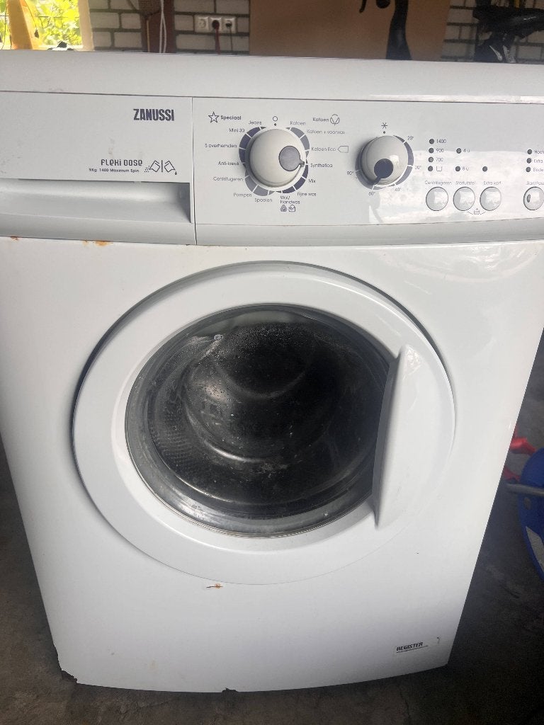 Wasmachine Zanussi, 1200 tot 1600 toeren, Gebruikt, 4 tot 6 kg, Ophalen of Verzenden