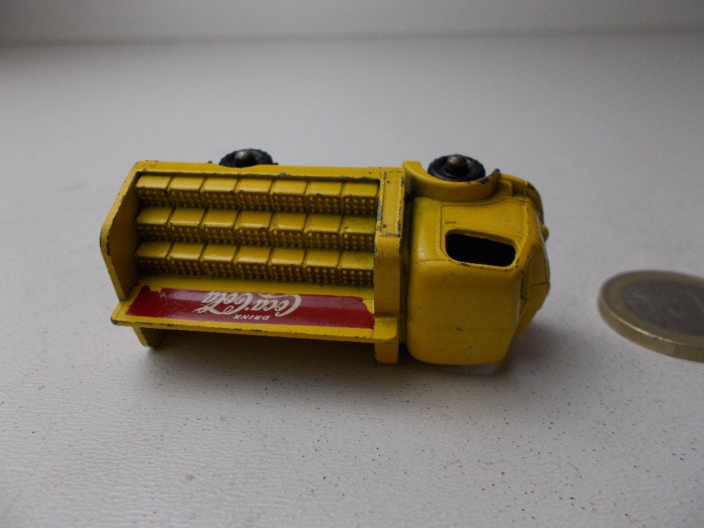 1957 Lesney Matchbox No. 37A KARRIER BANTAM COCA COLA., Ophalen of Verzenden, Zo goed als nieuw, Bus of Vrachtwagen, Lesney