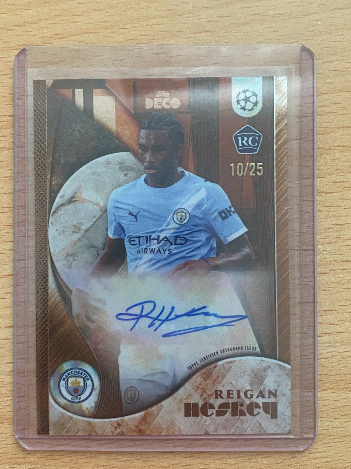 Reigan Heskey Rookie Deco Autograph Kaart Manchester City, Ophalen of Verzenden, Zo goed als nieuw, Buitenlandse clubs, Spelerskaart