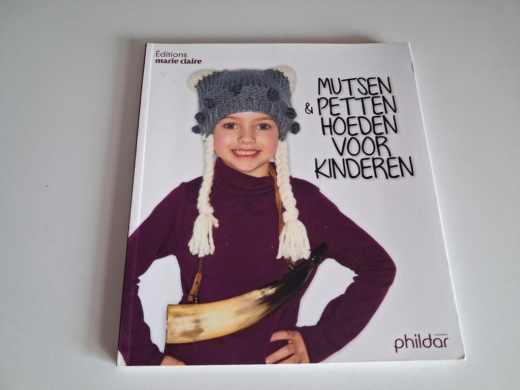 Mutsen & petten hoeden voor kinderen Phildar Marie Claire, Ophalen of Verzenden, Zo goed als nieuw, Breien, Patroon of Boek