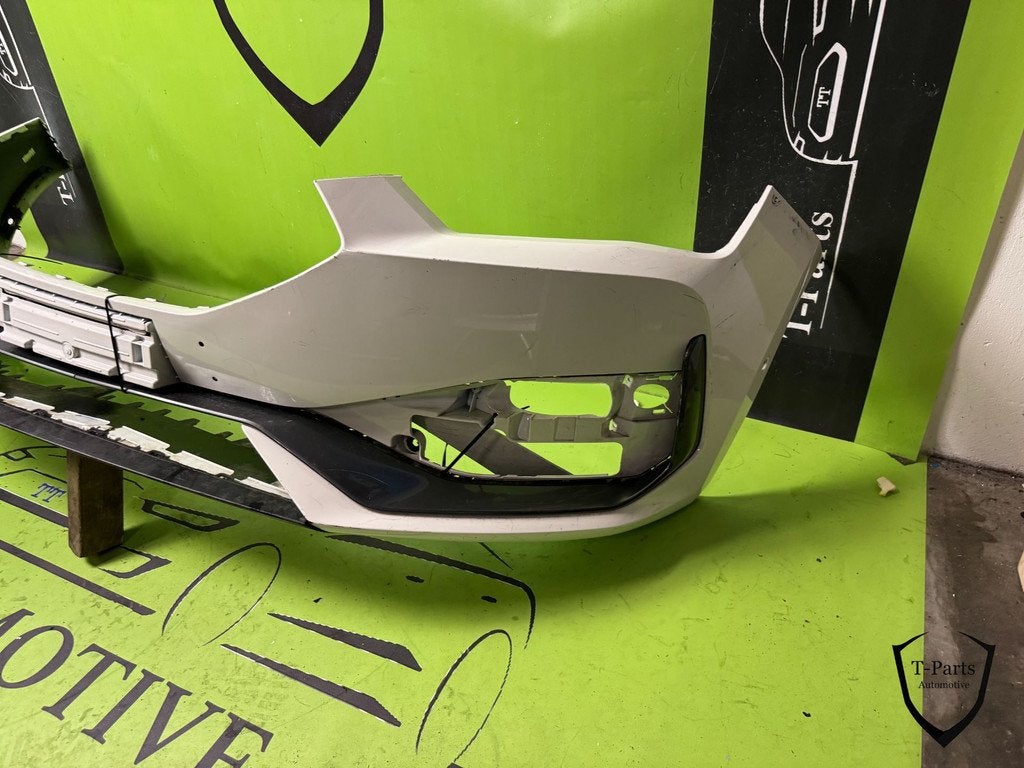 cupra leon voorbumper bumper boven, Gebruikt, Autovia A-2, Km 585 585
08760  Martorell, ES, Ophalen of Verzenden, SEAT S.A.