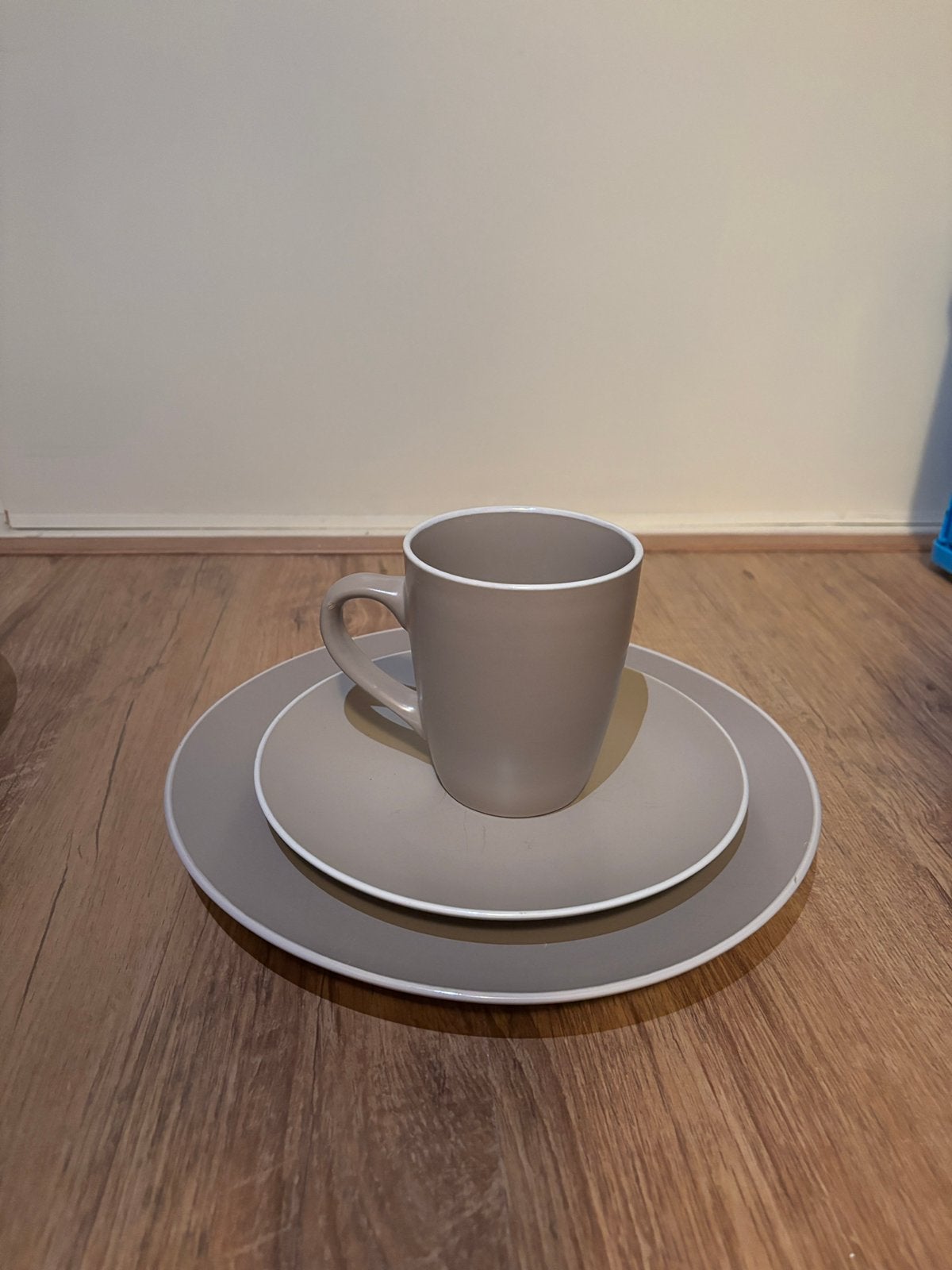 Oslo servies set, Ophalen, Zo goed als nieuw, Overige materialen, Compleet servies